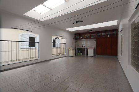 Casa à venda com 250m², 4 quartos e 4 vagasLavanderia