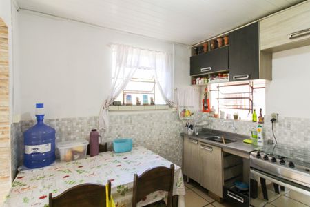 Casa à venda com 50m², 2 quartos e 2 vagasCozinha