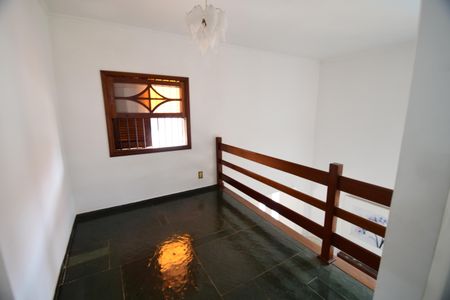 Casa para alugar com 290m², 5 quartos e 4 vagasMezanino