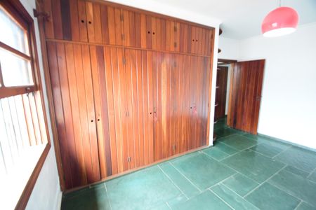 Casa para alugar com 290m², 5 quartos e 4 vagasQuarto 1