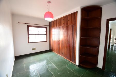 Casa para alugar com 290m², 5 quartos e 4 vagasQuarto 1