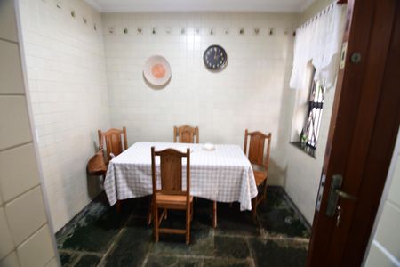 Casa para alugar com 290m², 5 quartos e 4 vagasCozinha / Copa