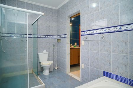 Casa para alugar com 360m², 4 quartos e 3 vagasBanheiro do Quarto 1