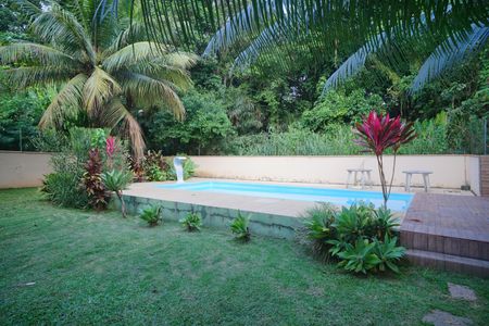 Casa para alugar com 360m², 4 quartos e 3 vagas Casa para alugar com 360m², 4 quartos e 3 vagasÁrea externa