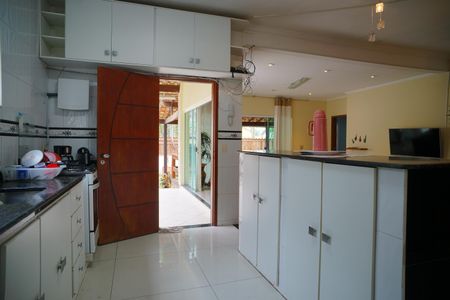 Cozinha de casa para alugar com 4 quartos, 360m² em Itaipuaçu, Maricá