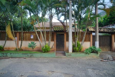 Casa para alugar com 360m², 4 quartos e 3 vagasFachada