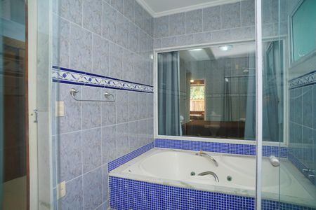 Casa para alugar com 360m², 4 quartos e 3 vagasBanheiro do Quarto 1