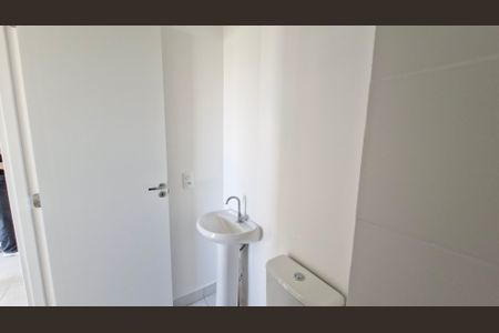 Apartamento para alugar com 35m², 2 quartos e sem vaga Apartamento para alugar com 35m², 2 quartos e sem vagaBanheiro
