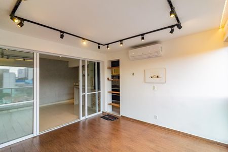Apartamento à venda com 73m², 2 quartos e 2 vagasVaranda