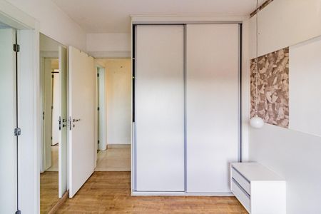 Apartamento à venda com 73m², 2 quartos e 2 vagasQuarto 2 - Suíte
