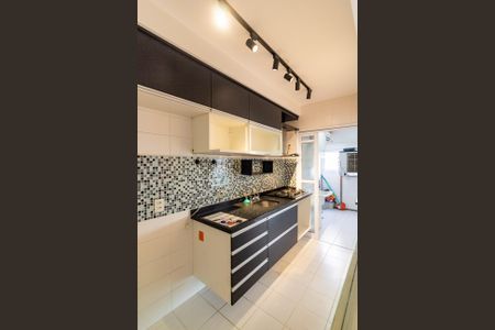 Apartamento à venda com 73m², 2 quartos e 2 vagasCozinha