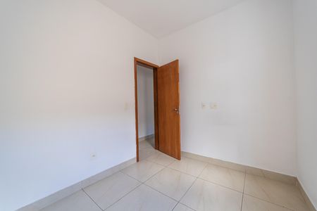 Casa para alugar com 100m², 3 quartos e 1 vagaQuarto 2
