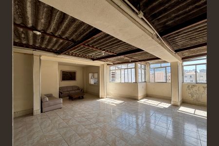 Apartamento à venda com 52m², 2 quartos e sem vagaÁrea comum - salão de festas