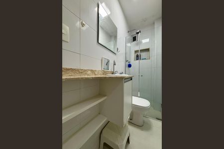 Apartamento à venda com 52m², 2 quartos e sem vagaBanheiro social