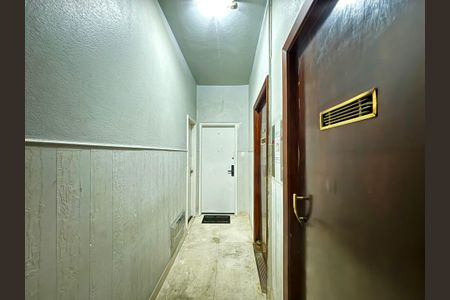 Apartamento à venda com 52m², 2 quartos e sem vagaEntrada social e entrada de serviço - 2 elevadores para acessos