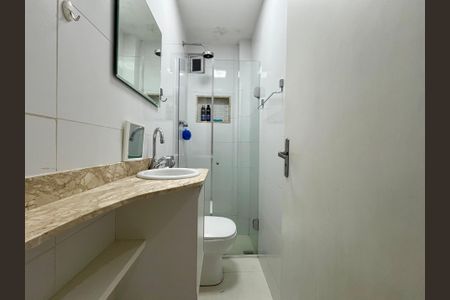 Apartamento à venda com 52m², 2 quartos e sem vagaBanheiro social
