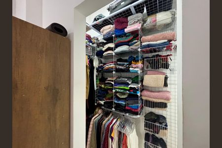 Apartamento à venda com 52m², 2 quartos e sem vagaSuíte - closet