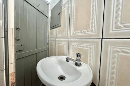 Banheiro de casa para alugar com 1 quarto, 32m² em Parque do Estado, São Paulo