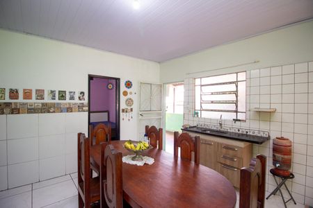 Casa para alugar com 300m², 3 quartos e 2 vagasCozinha e Área de Serviço