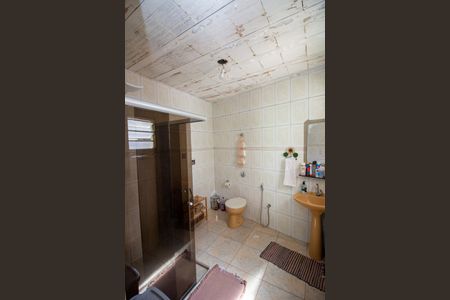 Casa para alugar com 300m², 3 quartos e 2 vagasBanheiro Social