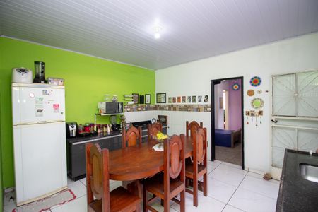 Casa para alugar com 300m², 3 quartos e 2 vagasCozinha e Área de Serviço