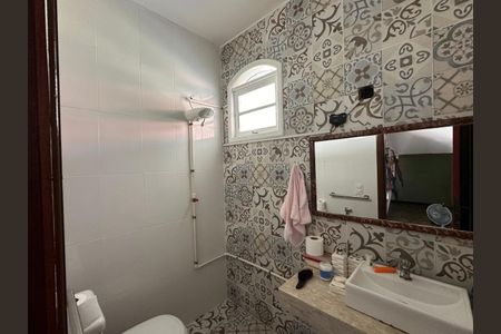 Banheiro 1 de casa de condomínio à venda com 4 quartos, 460m² em Gardênia Azul, Rio de Janeiro