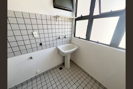 Apartamento à venda com 68m², 3 quartos e 1 vagaÁrea de Serviço