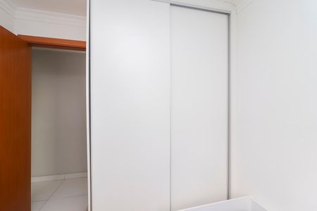 Apartamento para alugar com 44m², 2 quartos e 1 vagaQuarto 2 - Armários