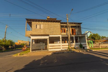 Fachada de casa à venda com 2 quartos, 102m² em Harmonia, Canoas
