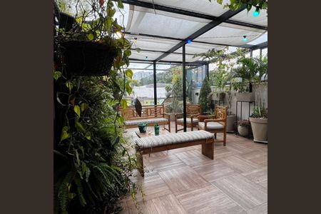 Apartamento à venda com 130m², 2 quartos e 2 vagas Apartamento à venda com 130m², 2 quartos e 2 vagasÁrea Externa