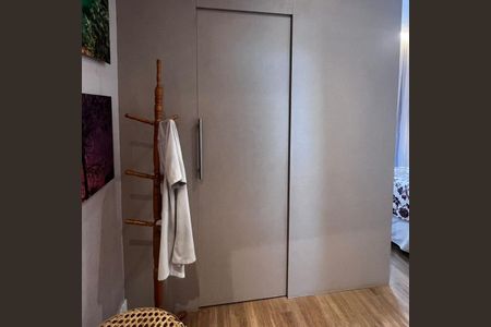Apartamento à venda com 130m², 2 quartos e 2 vagas Apartamento à venda com 130m², 2 quartos e 2 vagasQuarto