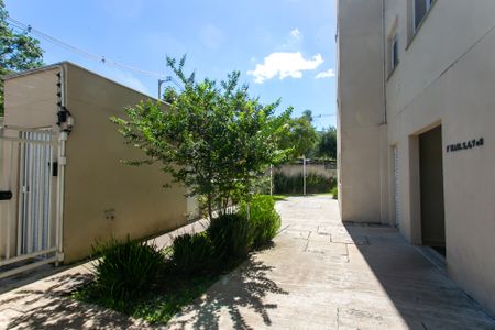 Apartamento para alugar com 42m², 2 quartos e 1 vaga Apartamento para alugar com 42m², 2 quartos e 1 vagaÁrea comum / Entrada