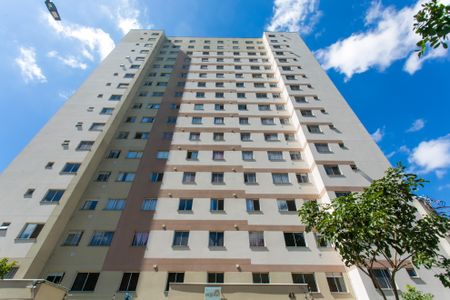 Apartamento para alugar com 42m², 2 quartos e 1 vaga Apartamento para alugar com 42m², 2 quartos e 1 vagaFachada