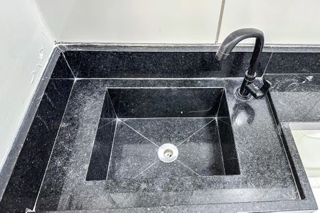 Apartamento para alugar com 45m², 2 quartos e sem vagaBanheiro