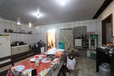 Casa à venda com 260m², 3 quartos e sem vagaCozinha 