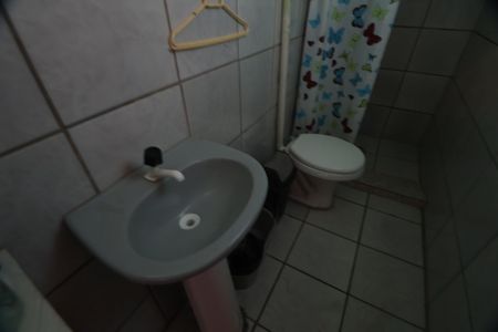 Casa à venda com 260m², 3 quartos e sem vagaBanheiro -Fundos