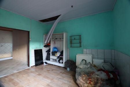 Casa à venda com 260m², 3 quartos e sem vagaQuarto- Fundos 