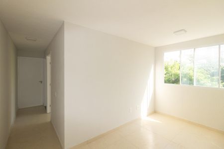 Sala de apartamento para alugar com 2 quartos, 38m² em Cosmos, Rio de Janeiro
