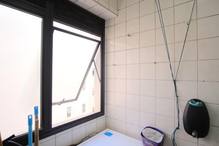Apartamento à venda com 74m², 3 quartos e 1 vagaÁrea de Serviço