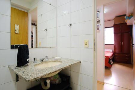Apartamento à venda com 74m², 3 quartos e 1 vagaBanheiro Social