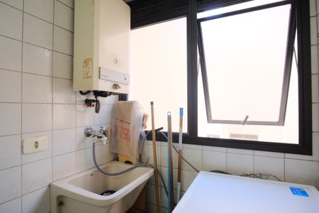 Apartamento à venda com 74m², 3 quartos e 1 vagaÁrea de Serviço