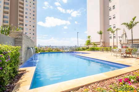 Apartamento à venda com 60m², 2 quartos e 1 vagaÁrea comum - Piscina
