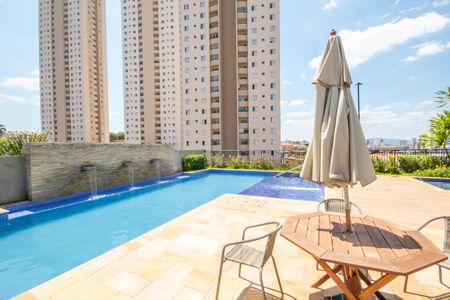 Apartamento à venda com 60m², 2 quartos e 1 vagaÁrea comum - Piscina
