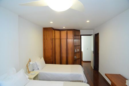 Apartamento à venda com 526m², 4 quartos e 3 vagasSuíte 2