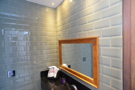 Apartamento à venda com 526m², 4 quartos e 3 vagasBanheiro de Serviço