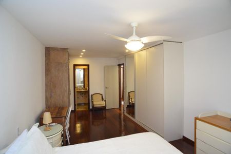 Apartamento à venda com 526m², 4 quartos e 3 vagasSuíte 1