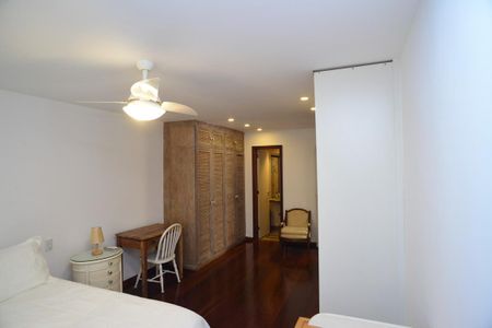 Apartamento à venda com 526m², 4 quartos e 3 vagasSuíte 1