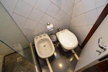 Apartamento à venda com 526m², 4 quartos e 3 vagasBanheiro Suíte 2