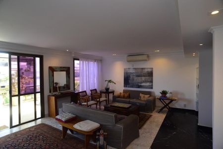 Apartamento à venda com 526m², 4 quartos e 3 vagasSala