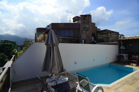 Apartamento à venda com 526m², 4 quartos e 3 vagasPiscina